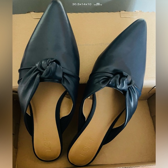 Ann Taylor Loft Knotted Mule Navy Blue Size 8 1/2 - Picture 2 of 5